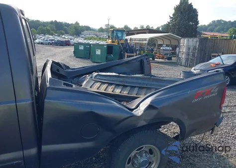 2003 Ford F-250 Lariat/Xl/Xlt из США, поврежденный, VIN 1FTNX21P43EC75774